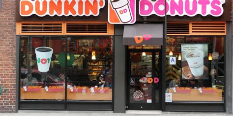 Dunkin pay per hour - As of Nov 6, 2023, the average hourly pay for a Dunkin Donuts Crew Member in Florida is $10.20 an hour. While ZipRecruiter is seeing salaries as high as $14.05 and as low as $6.44, the majority of Dunkin Donuts Crew Member salaries currently range between $9.38 (25th percentile) to $12.12 (75th percentile) in Florida.